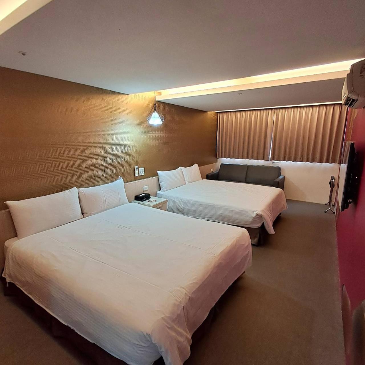 Morwing Hotel Fuzhong Tchaj-pej Exteriér fotografie
